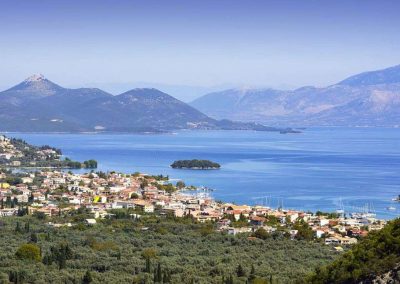 Panoramic Ionian Sea horPanoramic Ionian Sea horizon at golden hourizon at golden hour