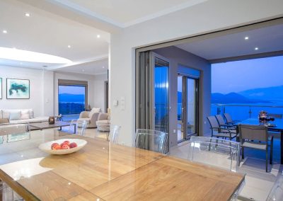 Luxury airport transfer for villa guests arriving in Lefkada