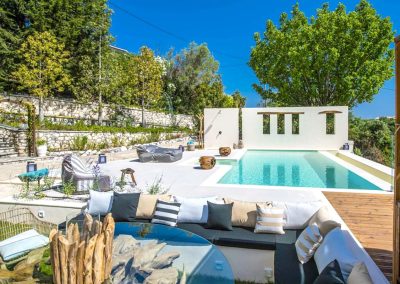 Modern architectural villas in Lefkada with premium amenities