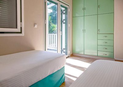 caza azul agios Nikitas bedroom two single beds