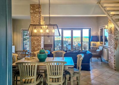 caza azul agios Nikitas living room